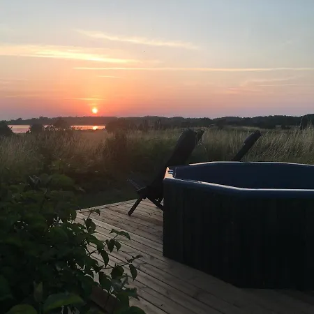 ラグジュアリーテント Saare Glamping Salme